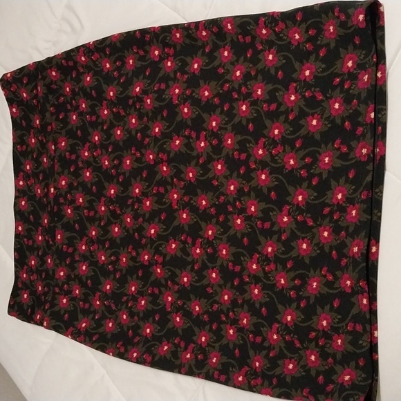 LulaRoe short pencil skirt multi colored size M - Picture 1 of 4